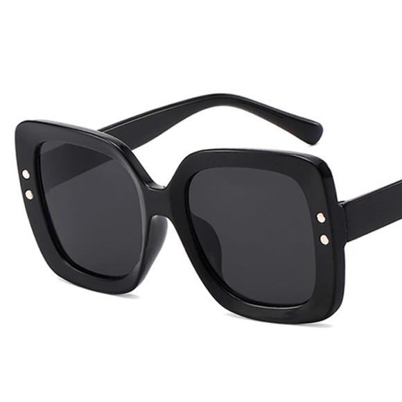 NEW ♡ Retro Oversized Sunglasses - Picture 3 of 8